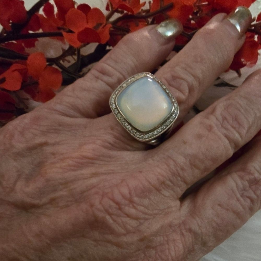 DAVID YURMAN MOONSTONE STERLING CABLE STYLE RING FROM HIS ALBION COLLECTION.